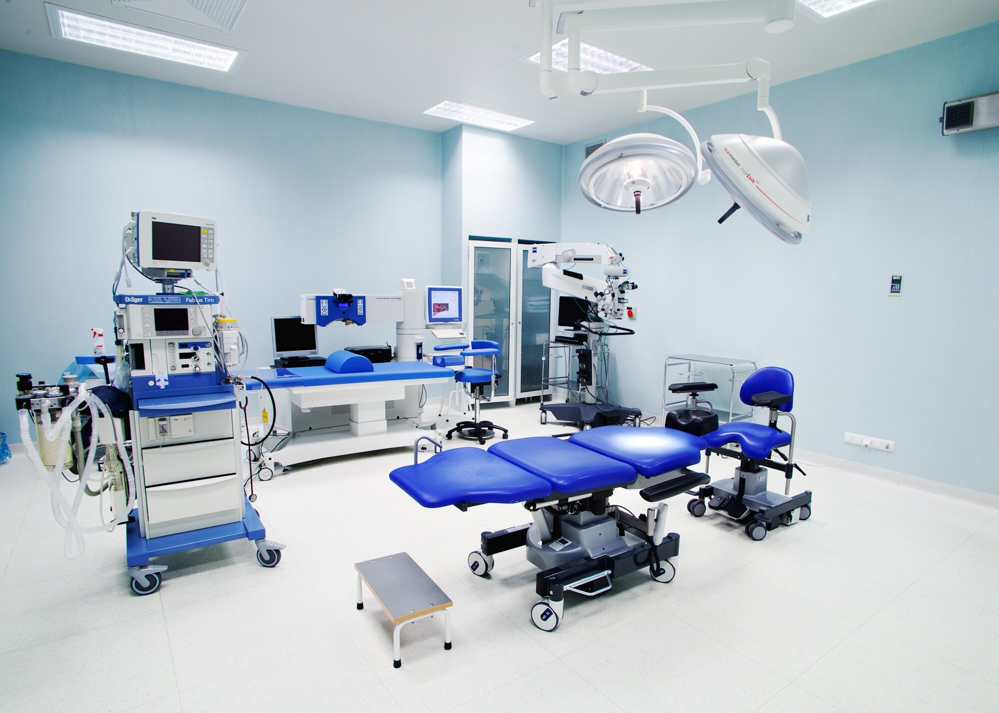 The operating theatre of the OFTALMIKA Eye Clinic