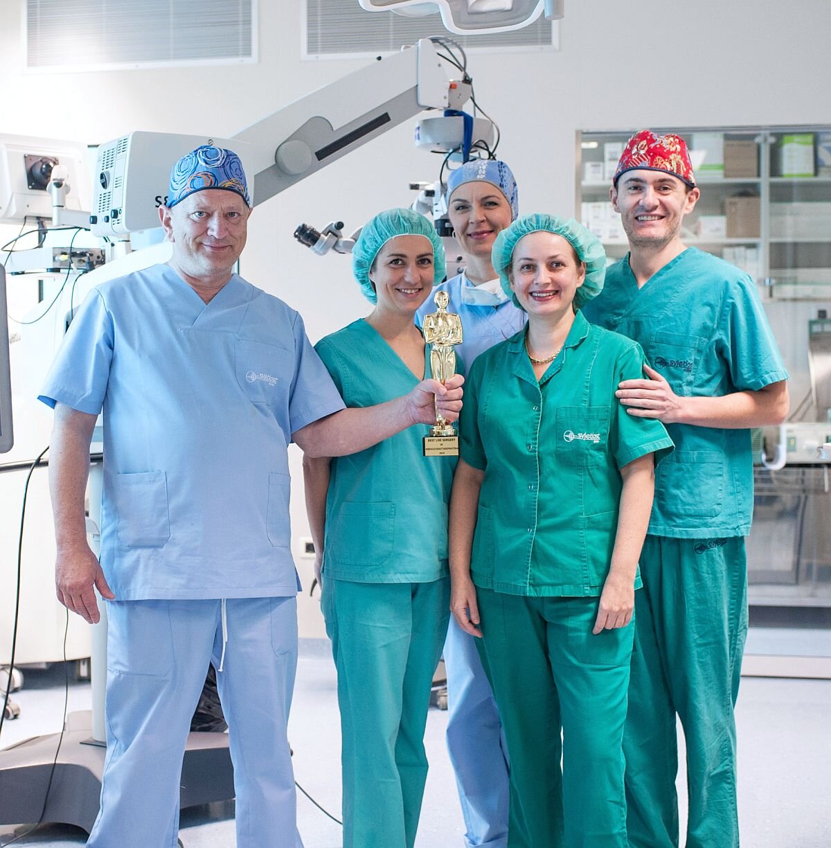 Surgeons of Eye Clinic Svjetlost with ophthalmic Oscar for Best live surgery