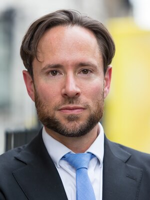  Allon Barsam, MD, OCL Vision, United Kingdom