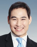 Dr. David Sung-Yong Kang of EYEREUM Ophthalmic Clinic from Seoul